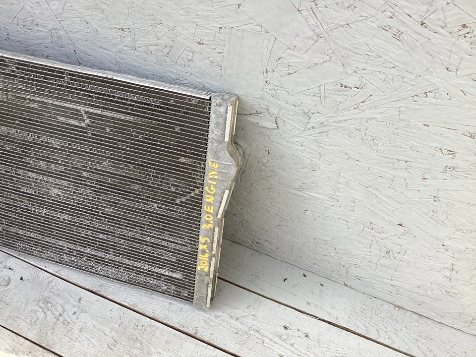 Radiador de refrigeración del motor delantero BMW X5 2014-2018 3,0 L 7807624 FABRICANTE DE EQUIPOS ORIGINALES Foto 3 de 4