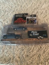 NEW GREENLIGHT  HOME IMPROVEMENT 1/64 SET CAMARO SS CARGO TRL SILVERADO #31080-C