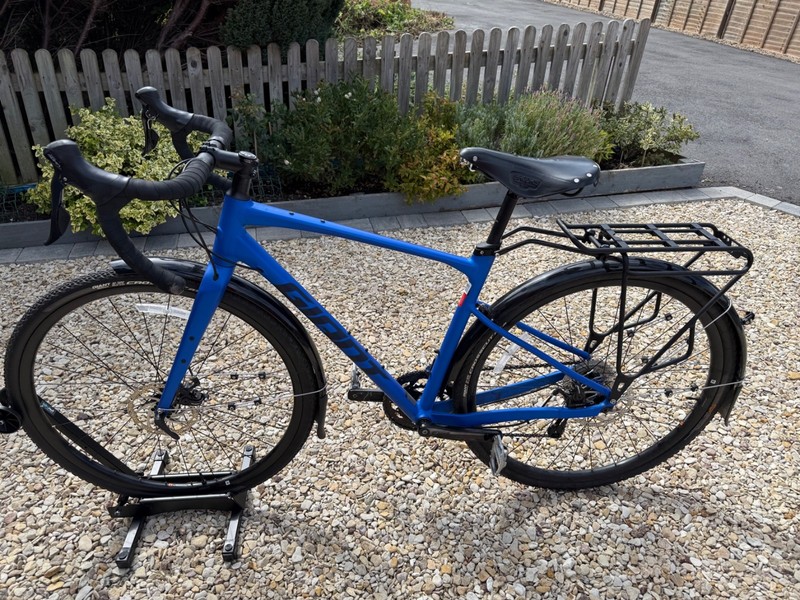 Giant Revolt 2 Gravel Bike Size Medium Only Ridden a Handful of Times Immaculate
