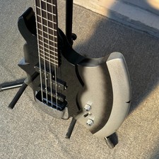 Vendita calda chitarra personalizzata in fabbrica 4 corde stile Cort Bass Axe No Signit Rock