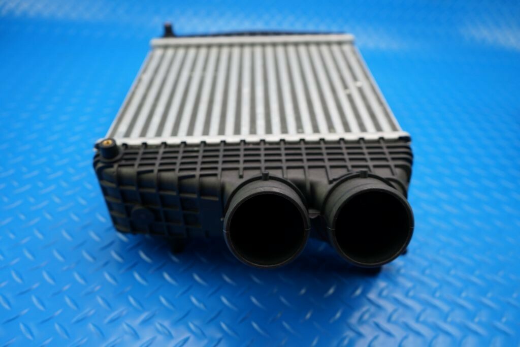 Maserati Ghibli Quattroporte right intercooler #9332