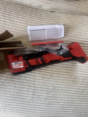 Multiherramienta Milwaukee M18 18V solo nueva - Imagen 2 de 4