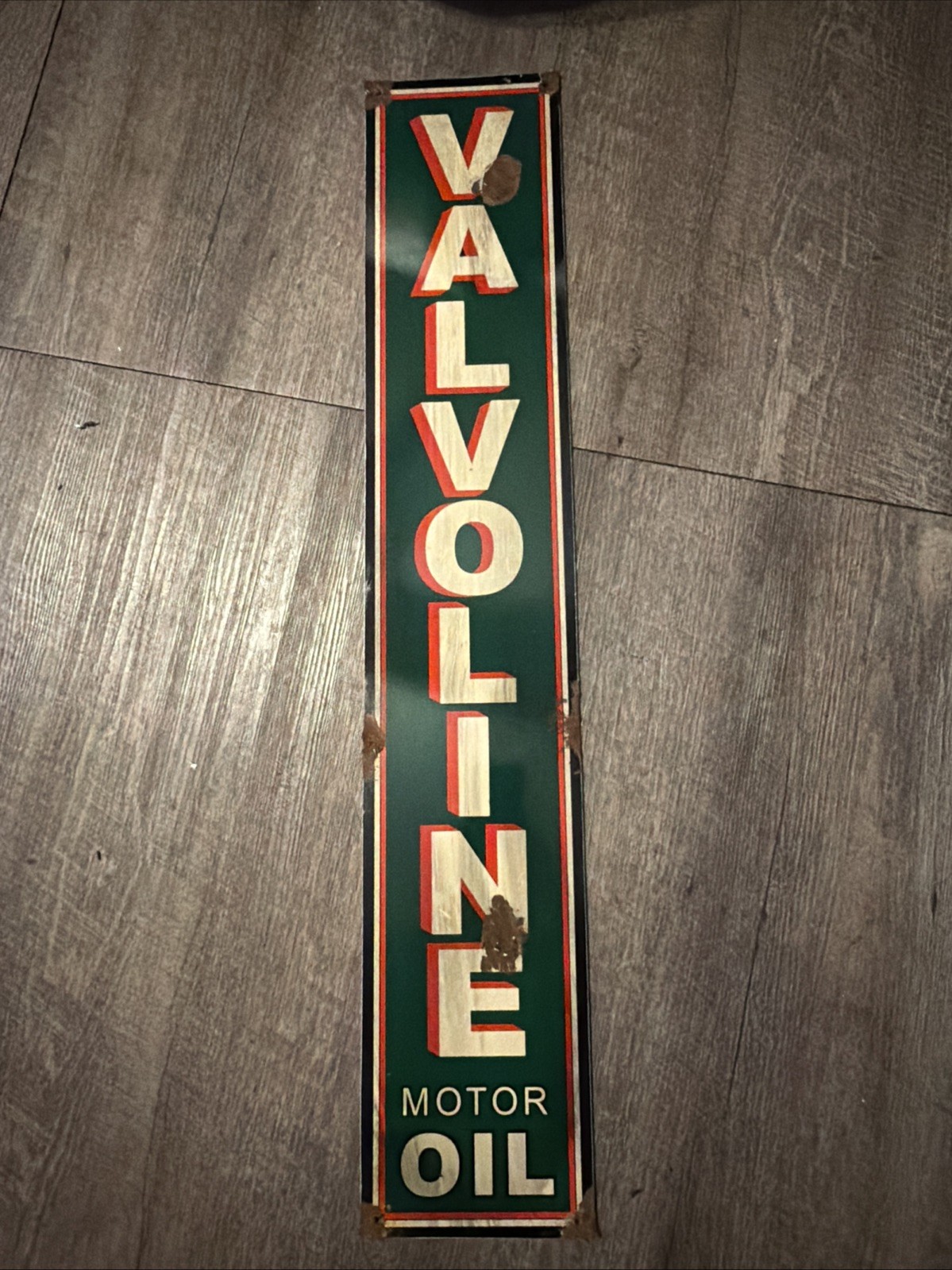 Antique style Barn Find Look Valvoline Gas &Oil Service Stat