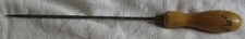 Lange Schlagnadel mit Holzgriff, insgesamt 30 cm lang, Nadel 20 cm lang