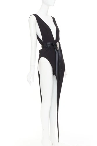 ALEXANDRE VAUTHIER COUTURE 2021 Runway black plunge brooch belt slit bodysuit