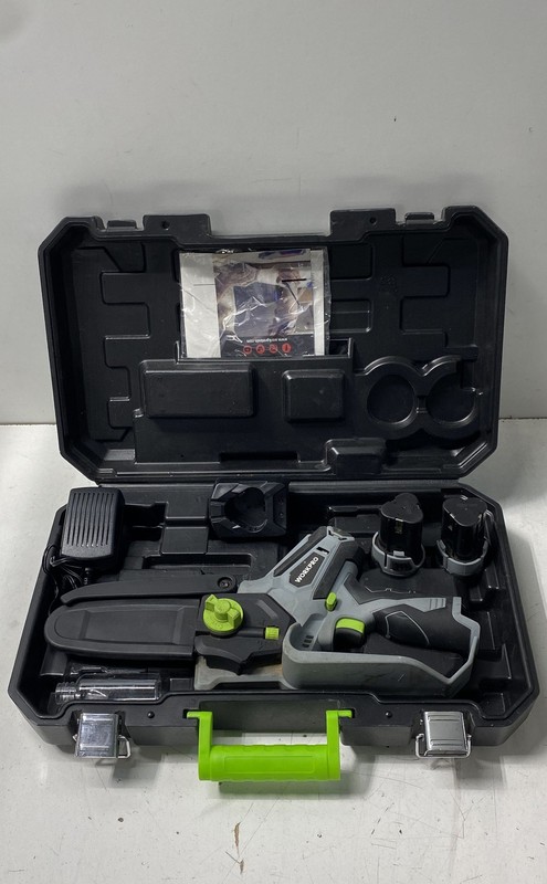 Workpro CPS703-12 12V Cordless Garden Pruning Saw Case 2 Batteries Charger