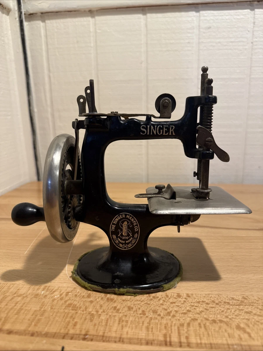 Hand Crank Sewing Machine In Collectible Sewing Machines for sale