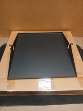 EATON B-Line 19" Estante de montaje en rack de red de bajo perfil, negro SB745S1919SFB