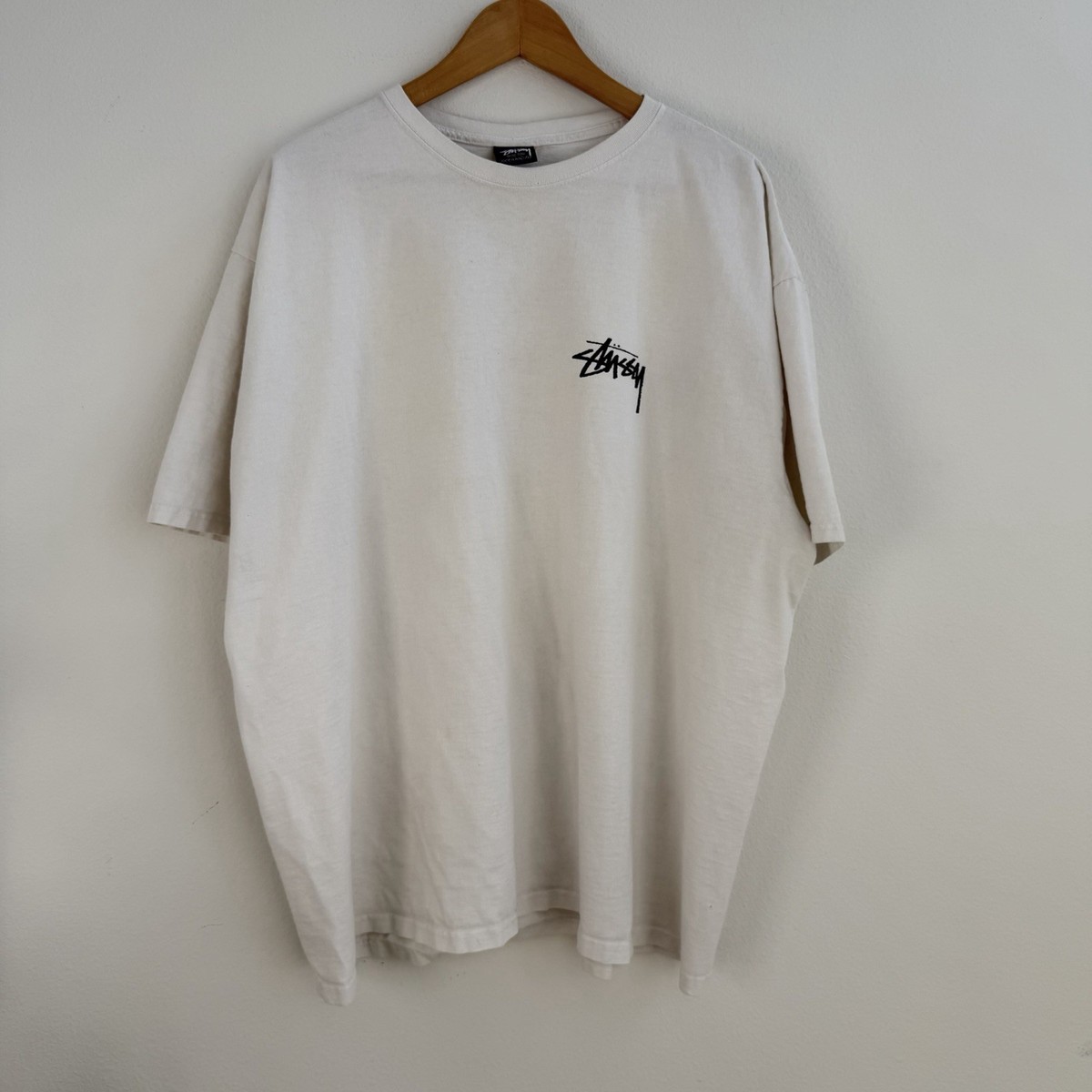 Stüssy グラフィックTシャツ ホワイト Stüssy White Logo Tee Flame Back Graphic Streetwear T-Shirt Size