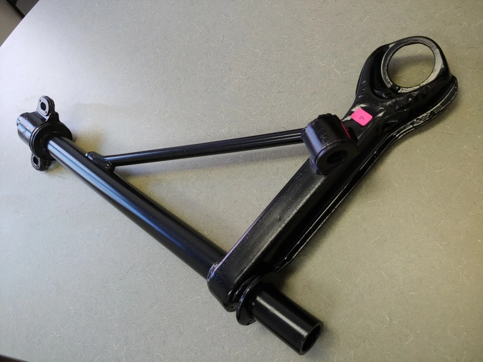 NICE USED ORIGINAL GENUINE PORSCHE 911 912E RIGHT FRONT LOWER CONTROL ARM 9 - Image 2 of 4