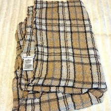 BCBGeneration infinity scarf beige plaid polyester stretch 0931-Z