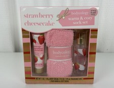 Bodycology Strawberry Cheesecake Gift Set Body Cream Fragrance Mist Socks NEW