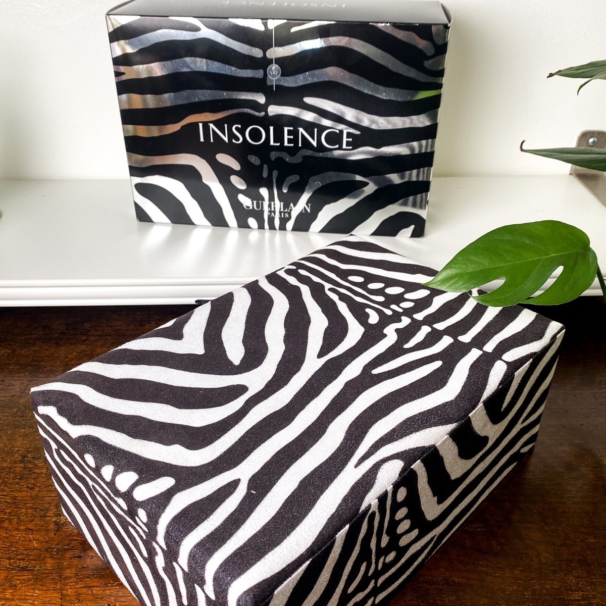 ゲラン 100ml INSOLENCE EDT 香水 レア ヴィンテージ未使用品 ゲラン アンソレンス INSOLENCE EDT 香水 レア ヴィンテージ