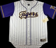 Gameday Greats LSU Tigers 2025 National Champions Baseball Jersey Mens XL NWT