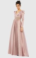 NWT MAC DUGGAL Long Sleeve Embellished Gown Size 4