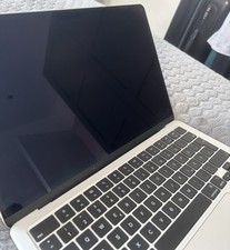MacBook Air 13″ M4 – 16 GB  ram/ 256 GB speicher