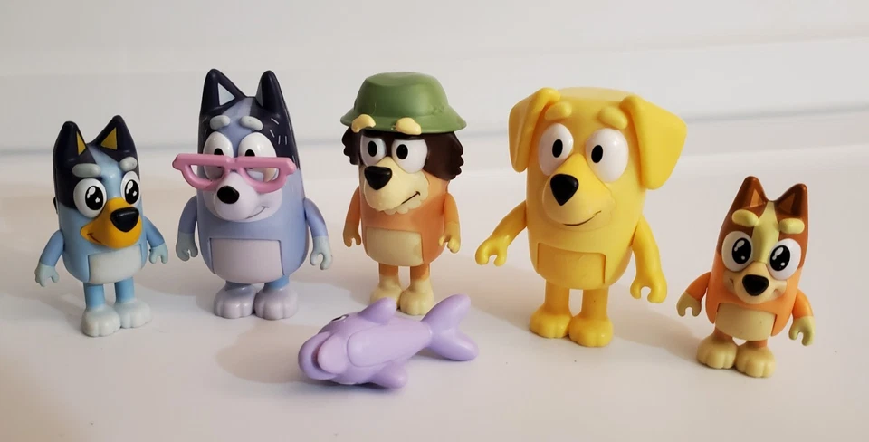 LOTE de 6 figuras azules - Nana, abuelo, bingo, azul, bailarina gris, padre de la suerte Foto 2 de 4