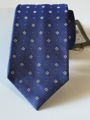 Daniel Cremieux Signature Collection Seven Fold Silk Tie In Blue Color .