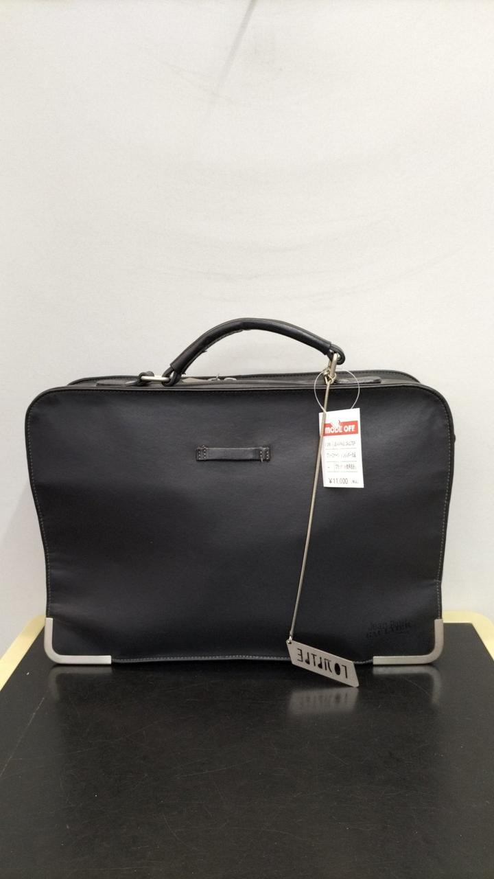Briefcase Shoulder strap missing Model Number Bla… - image 3