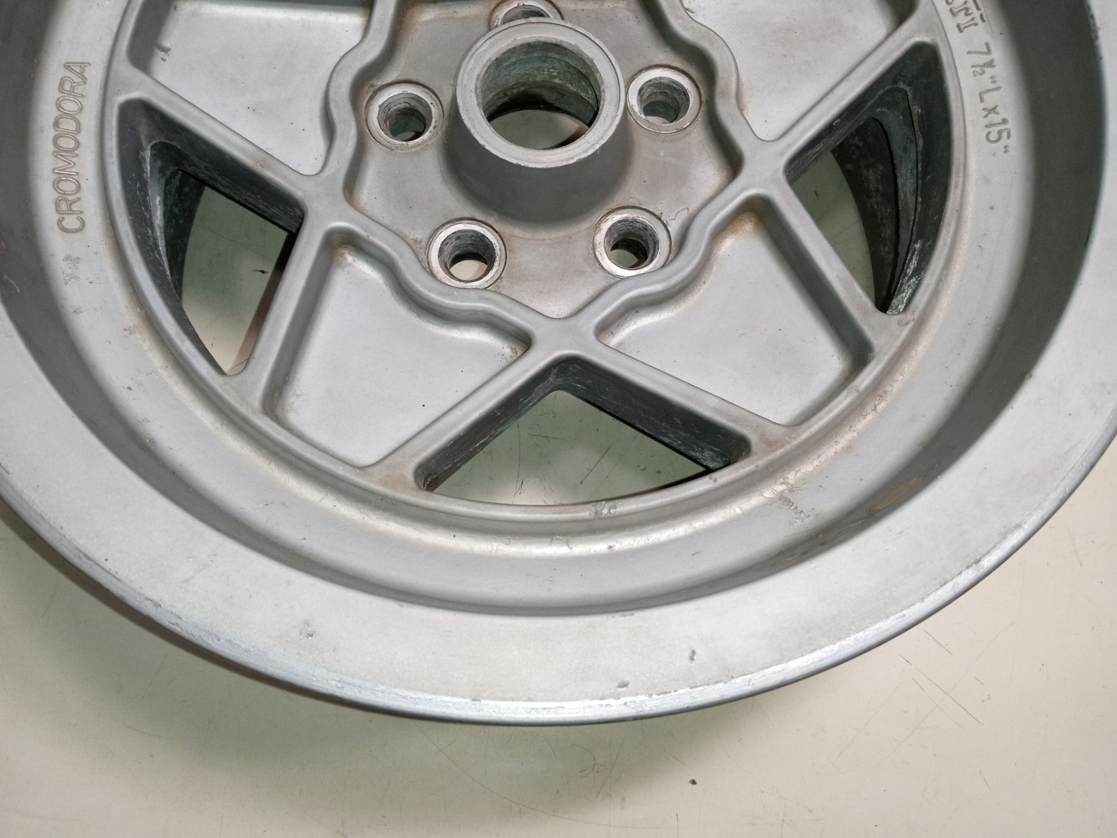 Ferrari 400 GT Wheel Rim_7 1/2"L X15"_1976 Date Code_GENUINE FERRARI