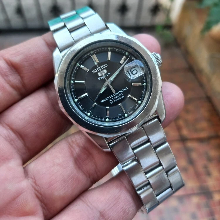 Seiko store black dial
