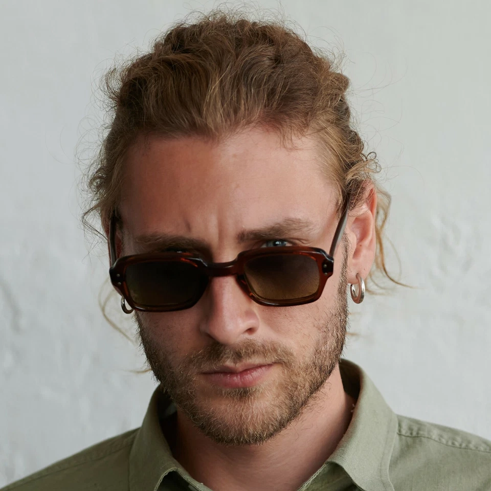 Vintage B.C.G. Gafas de sol edición militar - lentes polarizadas verdes Foto 3 de 4