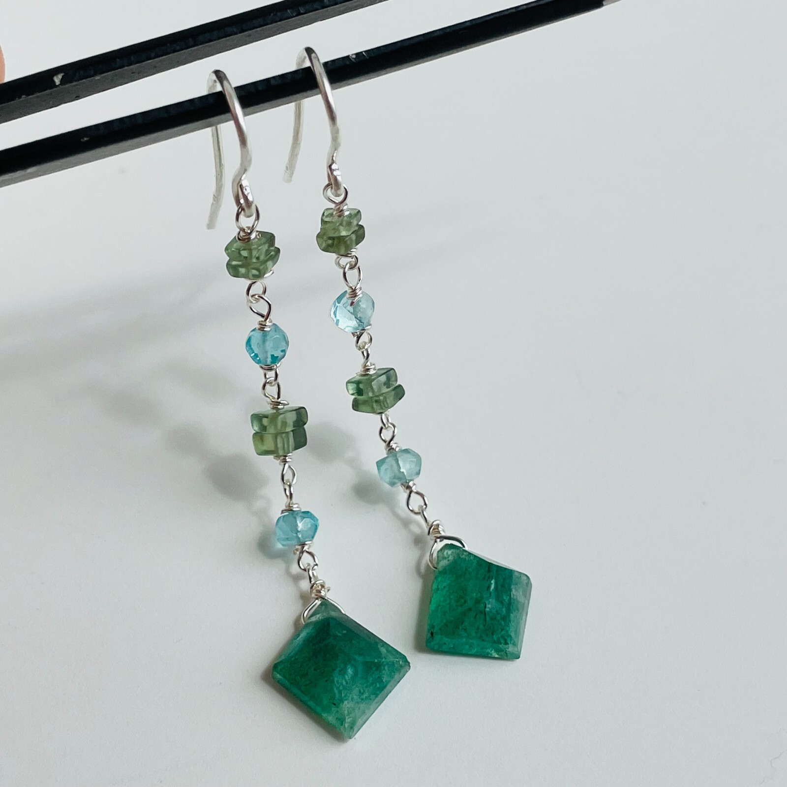 Boucles d'oreilles quartz vert et apatite bleue en argent 925 - Modèle 1721