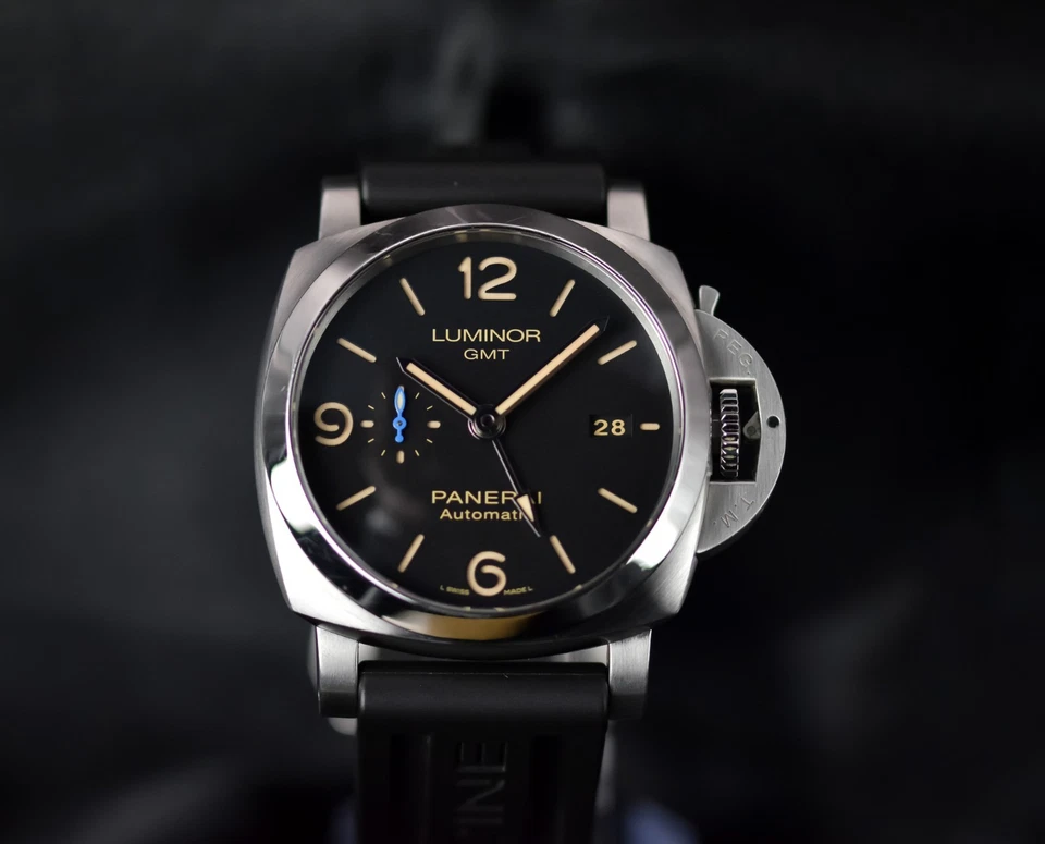 Panerai Luminor 1950 3 Days GMT Automatic 44mm PAM01320-Mens Watch Box & Papers - Image 2 of 4