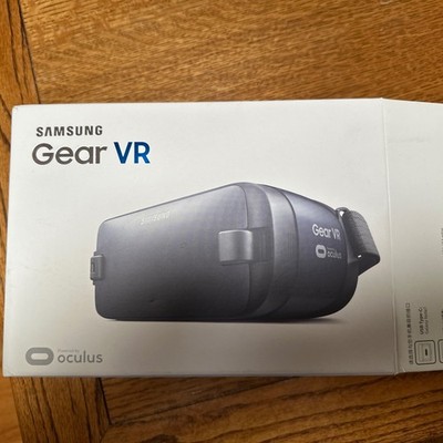 Samsung Gear VR Black Oculus Compatible USB-C Virtual Reality Headset SM-R323