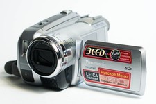 Panasonic NV-GS300 MiniDV videocamera 3CCD obiettivo Leica OIS quasi come nuova + kit completo