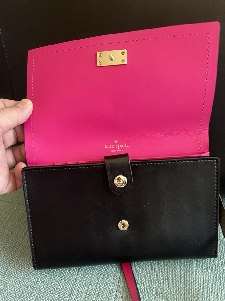 Bolso de mano Kate Spade grande de cuero negro con billetera a juego Foto 2 de 4