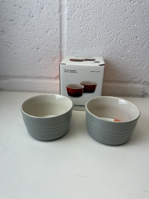 Le Creuset Steingut 2er Set Auflaufförmchen hellgrau nagelneu verpackt