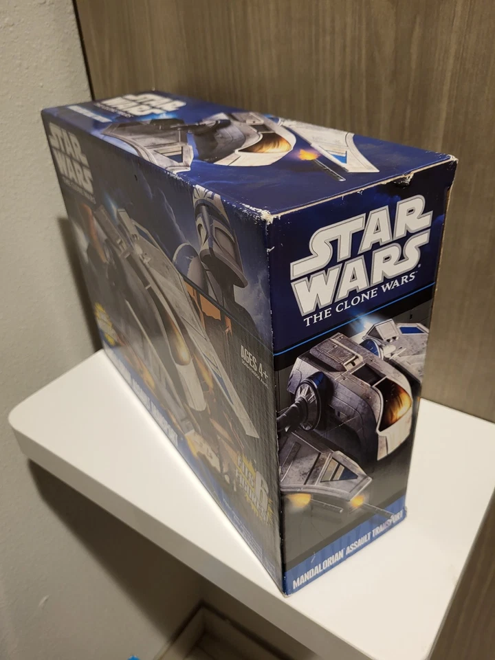 Mandalorian Assault Transport 2011 Star Wars The Clone Wars TCW NUEVO #2 Foto 3 de 4