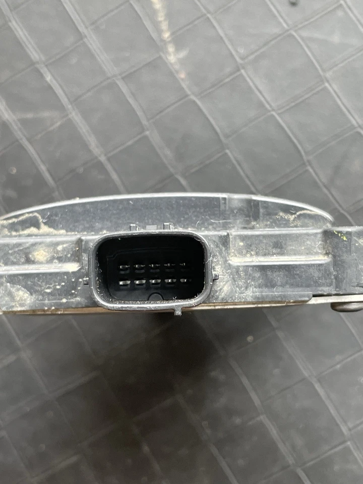 Módulo de objeto de radar ponto cego Toyota RAV4 Prime 2021-2023 88162-42120 fabricante de equipamento original - Imagem 3 de 4