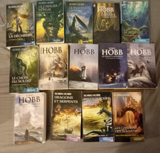 lot 14 ROBIN HOBB soldat Chamane 1 2 3 4 5 6 Cités des Anciens Fou et  assassin