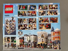 LEGO CREATOR: Assembly Square (10255)