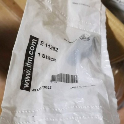 1PCS Brand New E11252 IFM E11252 Proximity Switch Sensor Fast Shipping *qq