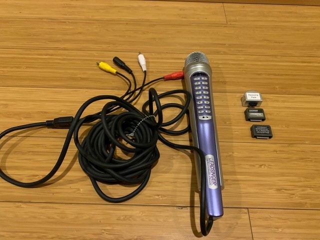 LeadSinger Karaoke Microphone LS2100 with 2 Music Chips & Receiving