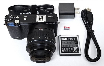 Samsung NX3300 Mirrorless Digital Camera  w/ Interchangeable Lens 20-50mm Zoom