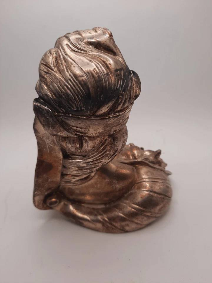 Scultura DEA BENDATA con CORNUCOPIA in polvere Marmo Laminato ARGENTO Silver  - Immagine 3 di 4