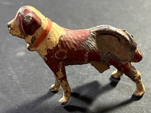 SAINT BERNARD - VINTAGE DOG LEAD COLLECTIBLE TOY FIGURINE, ANTIQUE