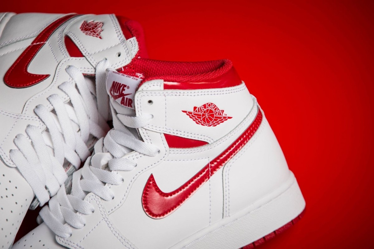 Nike Air Jordan 1 Retro High OG White Metallic Varsity Red