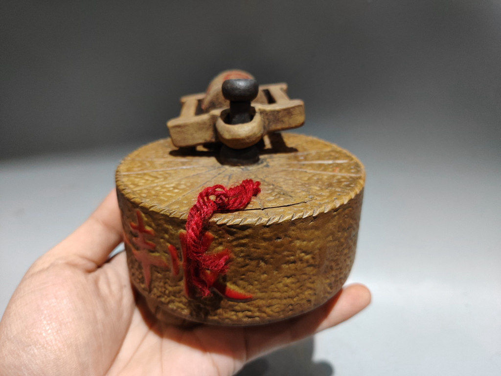 アジアンの壷 Chinese Yixing Zisha Clay Handmade Exquisite Teapot 五谷丰收