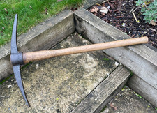 Vintage Large BULLDOG Pickaxe Chipping Hammer Pick Axe Mattock  Garden Tool
