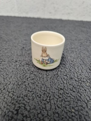 Royal Doulton Bunnykins Fine Bone China Eierbecher Kind Kaninchen Szenen England