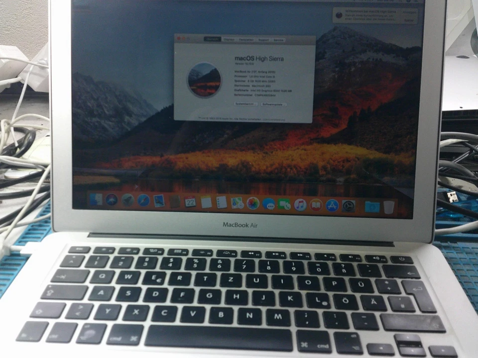 Apple MacBook Air 13" M2 · 8GB · 500GB, Foto 1 von 2
