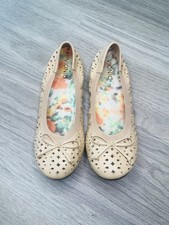 Vionic Ballet Slippers Women's Sz 8.5 M Tan Leather Slip On Bow Toe Career