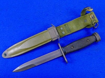Rare K.I. Kinfolks US  Bayonet Plastic Grip Combat Knife With US M8A1 Scabbard