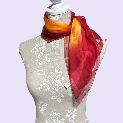 Foulard Christian Dior en soie à fleurs rose jaune transparent bon état 65