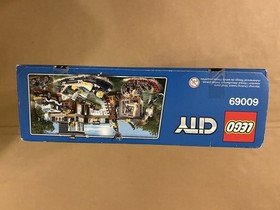 LEGO CITY: Swamp Police Station (60069)- Brand New In Factory Sealed Box
